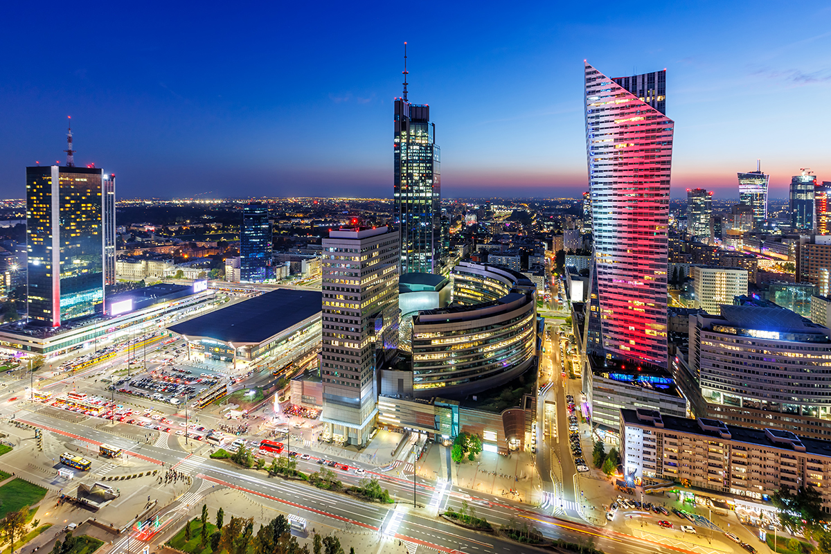 Plac Małachowskiego 2: Dlaczego to jeden z najciekawszych adresów w Warszawie?